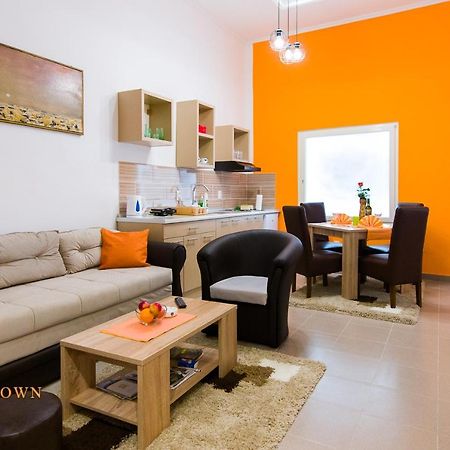 Downtown Lux Apartments, Суботица Екстериор снимка