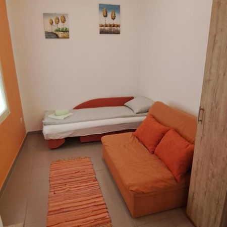 Downtown Lux Apartments, Суботица Екстериор снимка