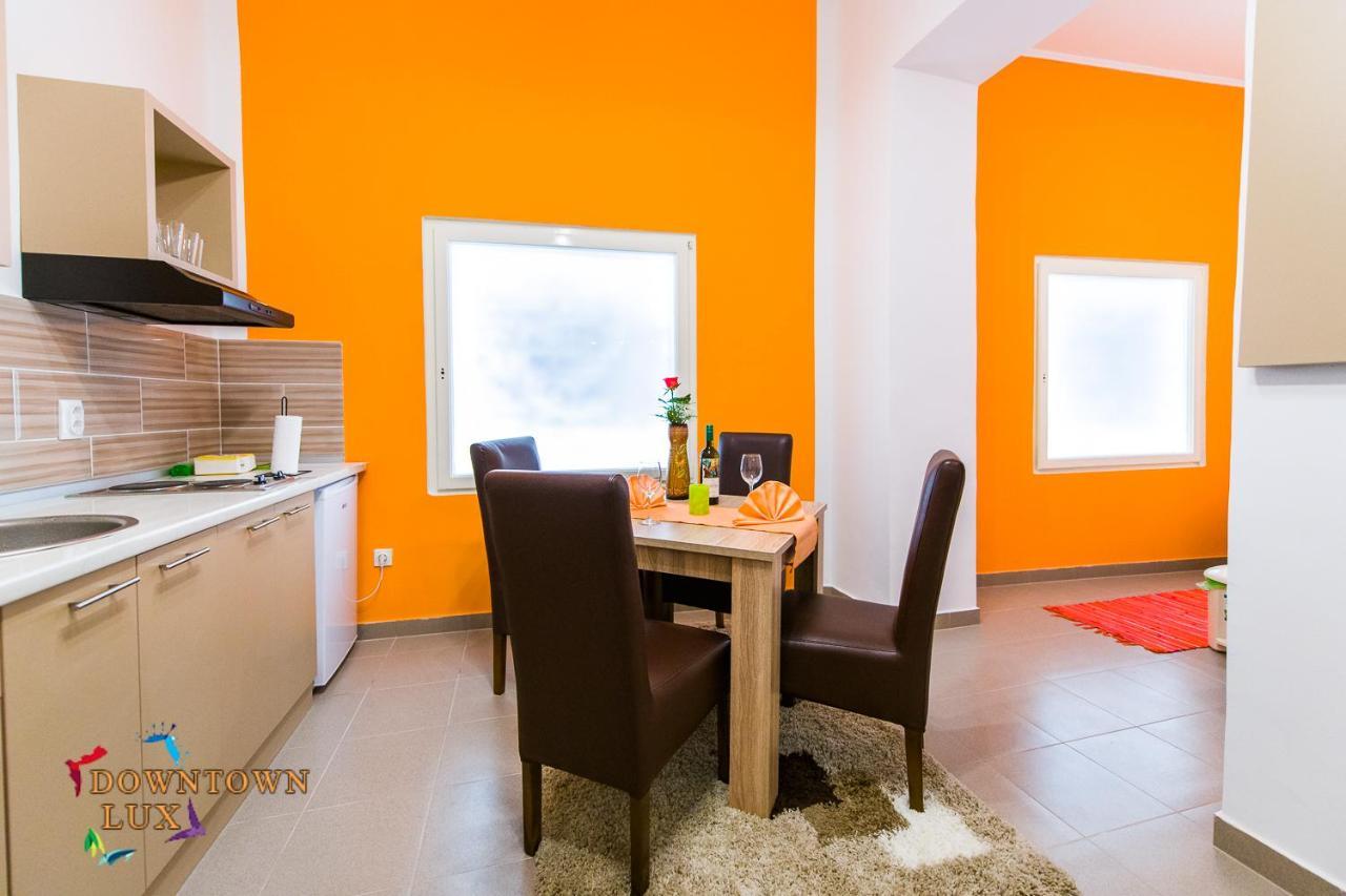 Downtown Lux Apartments, Суботица Екстериор снимка